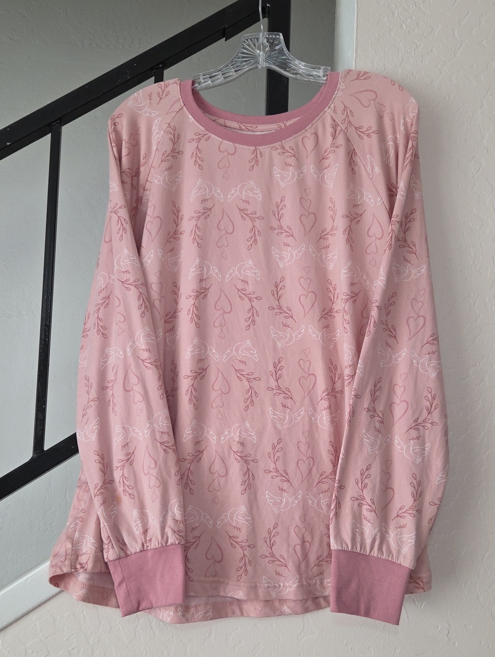 Women’s Pink Heart Print Long Sleeve Pajama Top Size XL